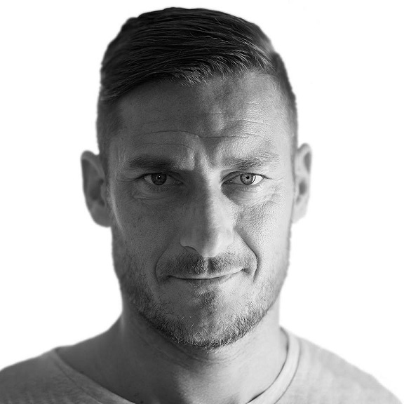 Francesco Totti, le frasi più belle del campione giallorosso - Frasi Social